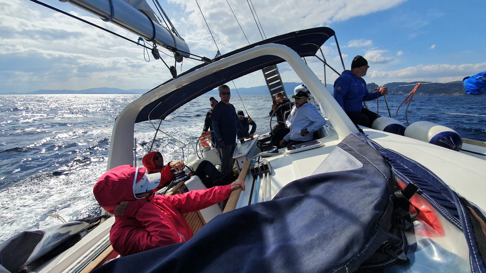 Skipper sailing