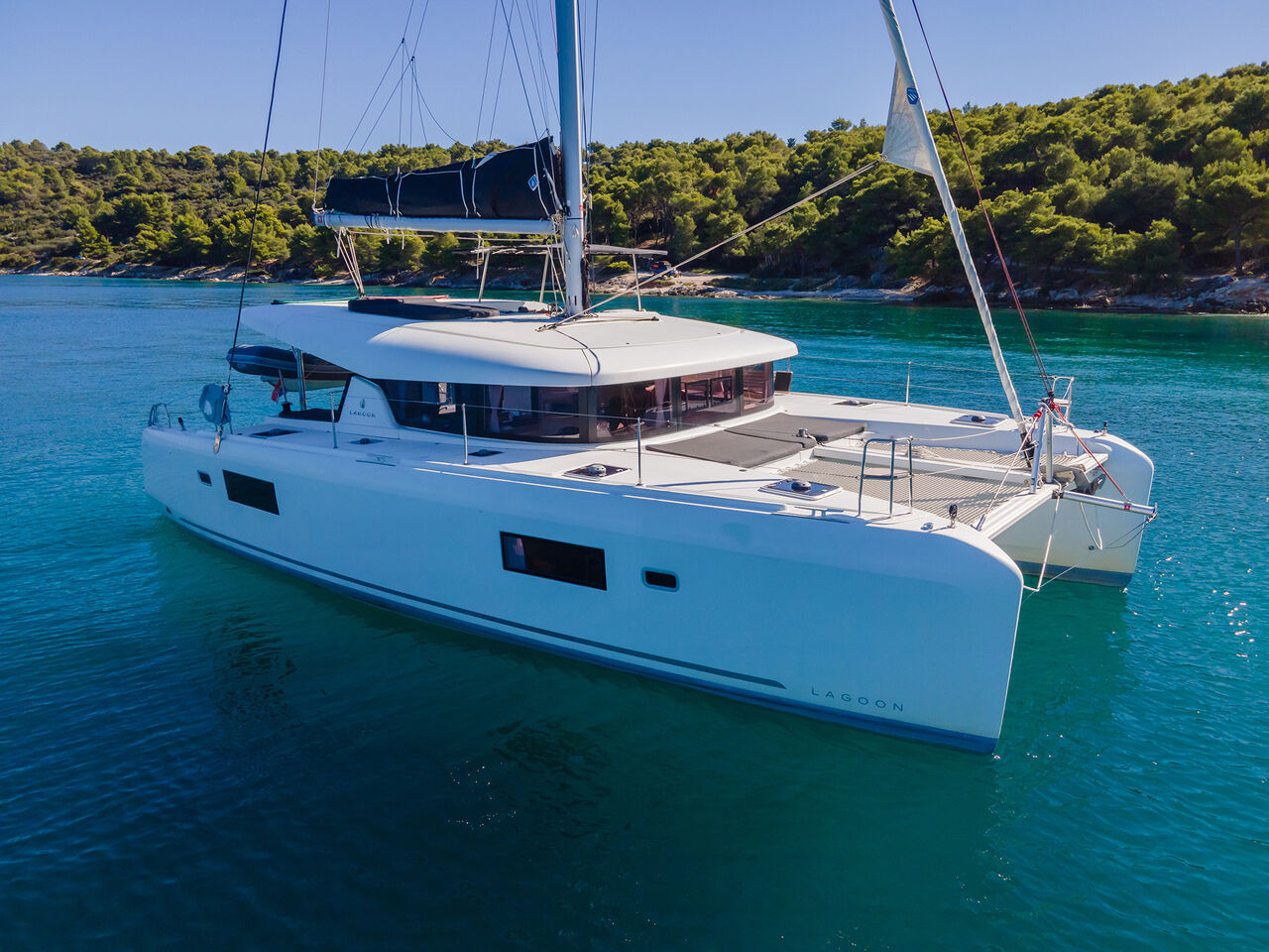 Lagoon 42